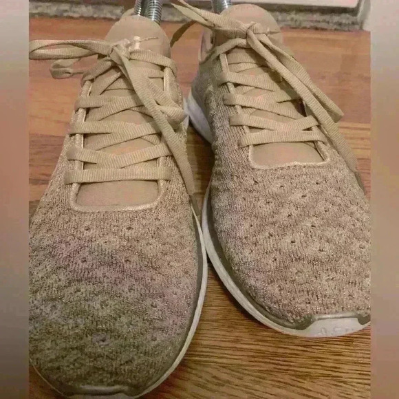 APL Techloom Phantom Rose Gold Sneakers, Womens Size 8 - Picture 2 of 12